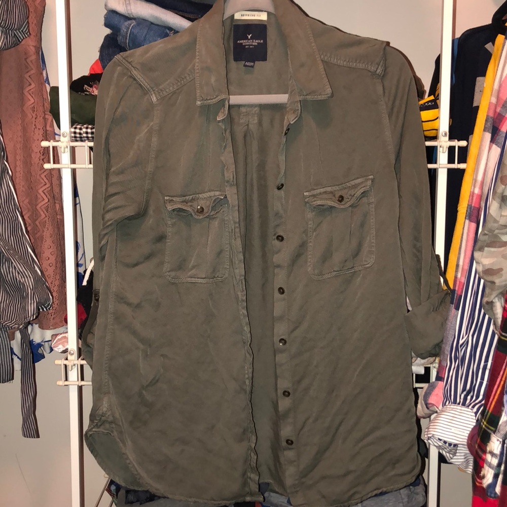 Olive green boyfriend tee